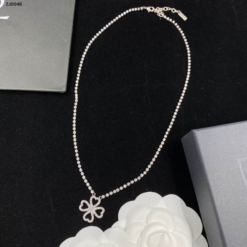 YSL  necklace 9lyr4